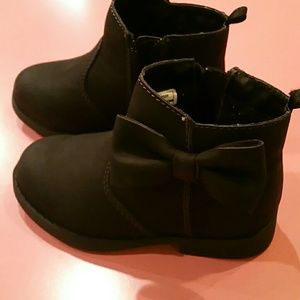 Toddler Oshkosh booties